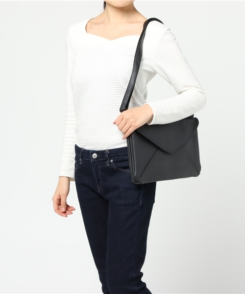 WEGO(ウィゴー)の「WEGO/2WAYレターポケットクラッチバッグ(クラッチバッグ・レディース・ホワイト/ブラック/インディゴブルー・FREE)」の11枚目の写真