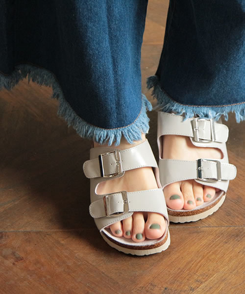 SESTO（セスト）の「ふわふわクッション入り。ウエッジタイプのダブルストラップコンフォートスポーツサンダル（サンダル・レディース・ブラック系その他/ターコイズブルー/イエロー/ピンクベージュ/レッド/ホワイト/ライトグレー/ピンク/ブラック/グレー系その他・M/LL/S/3L/L）」の6枚目の写真