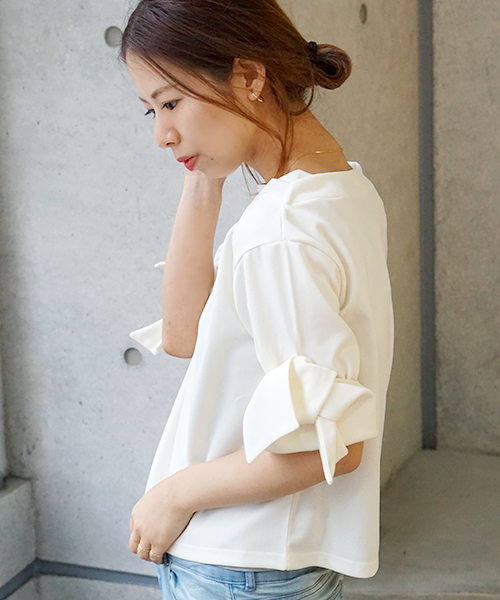 laboratory work(ラボラトリーワーク)の「袖リボンプルオーバー(Tシャツ/カットソー・レディース・ホワイト/ブラック/サックスブルー・MEDIUM)」の2枚目の写真