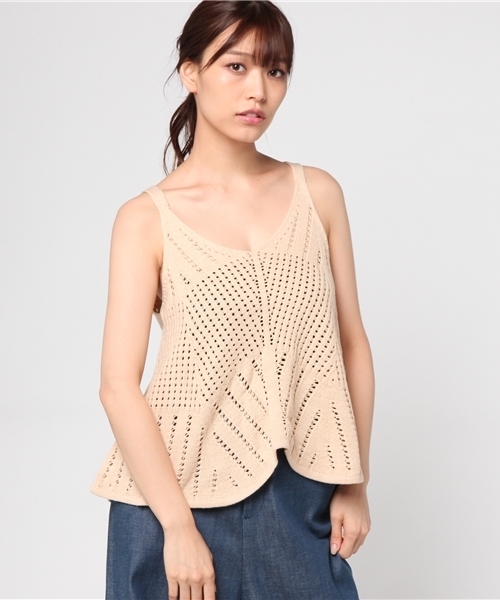 POU DOU DOU（プードゥドゥ）の「透かし編みAラインニットキャミ（キャミソール・レディース・レッド/ベージュ/ネイビー・3）」の11枚目の写真