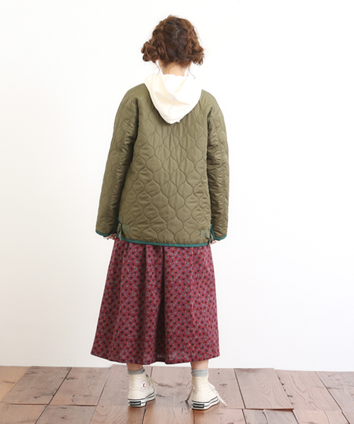 CUBE SUGAR（キューブシュガー）の「中綿キルト ミリタリージャケット（ミリタリージャケット・レディース・ネイビー/カーキ・M）」の5枚目の写真