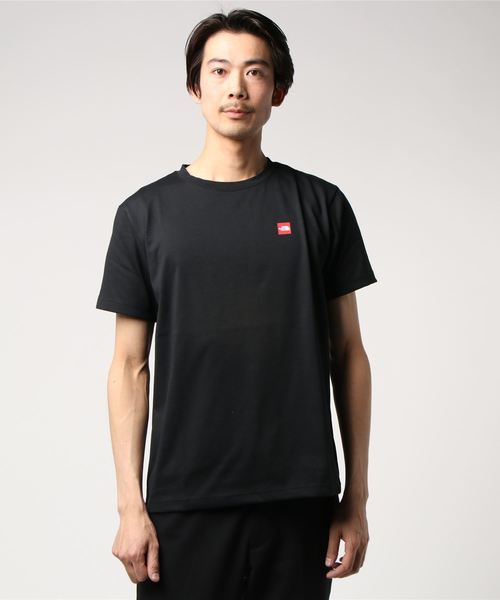 THE NORTH FACE（ザノースフェイス）の「ザ・ノース・フェイス メンズカットソー / ショートスリーブスモールボックスロゴティー（Tシャツ/カットソー・メンズ・レッド/ダークブルー/ホワイト/ミックスグレー/ブラック・LARGE/SMALL/MEDIUM）」の2枚目の写真