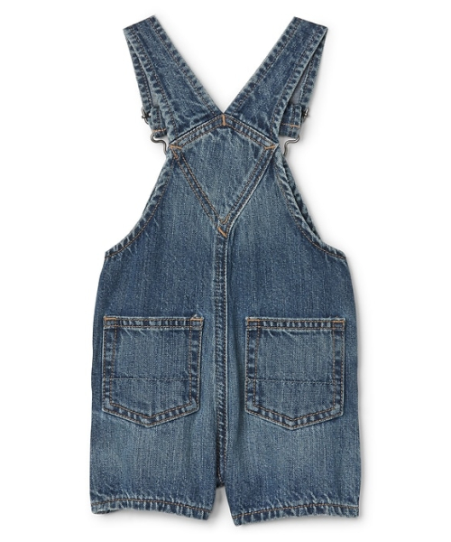 GAP（ギャップ）の「DENIM SHORTALL（サロペット/オーバーオール・キッズ・インディゴブルー・50cm/90cm/70cm/60cm/80ｃｍ）」の2枚目の写真