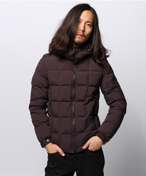 TATRAS(タトラス)の「TUCANO(ダウンジャケット/コート・メンズ・ネイビー/ブラック/チャコールグレー/ワイン・1/2/3)」の4枚目の写真