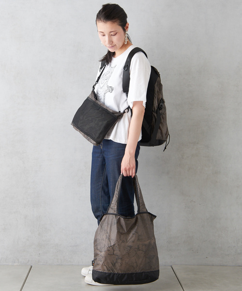 BURLAP OUTFITTER(バーラップアウトフィッター)の「【BURLAP OUTFITTER×ear】(RED LIST)サコッシュ(ショルダーバッグ・レディース・ブラック・FREE)」の19枚目の写真
