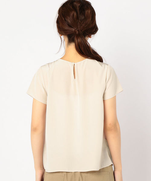 SHIPS（シップス）の「フロントギャザーショートスリーブブラウス（シャツ/ブラウス・レディース・グレー/オフホワイト/ピンク・38/36）」の8枚目の写真