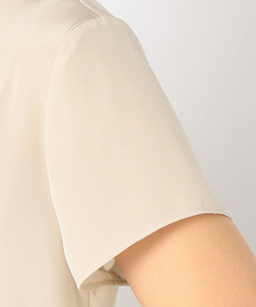 SHIPS（シップス）の「フロントギャザーショートスリーブブラウス（シャツ/ブラウス・レディース・グレー/オフホワイト/ピンク・38/36）」の11枚目の写真