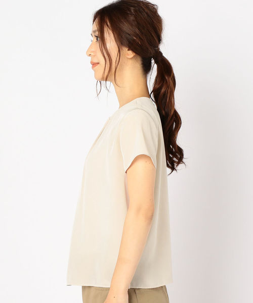 SHIPS（シップス）の「フロントギャザーショートスリーブブラウス（シャツ/ブラウス・レディース・グレー/オフホワイト/ピンク・38/36）」の5枚目の写真