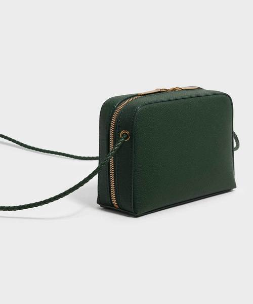 CHARLES & KEITH（チャールズ & キース）の「クラシックスモールクロスボディバッグ / CLASSIC SMALL CROSSBODY BAG（ショルダーバッグ・レディース・ダークグリーン/マスタード/ピンク系その他/プラム・S）」の6枚目の写真