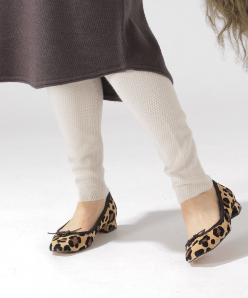 BAYFLOW(ベイフロー)の「ハニカムガラニットレギンス(レギンス/スパッツ・レディース・チャコール/グレー/オフホワイト/パープル・SMALL/MEDIUM)」の2枚目の写真