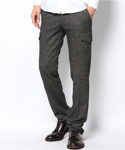 MEN'S BIGI(メンズビギ)の「【ゲイナー2014年1月号掲載商品】カーゴスラックス/ウールジャージー(カーゴパンツ・メンズ・グレー/ダークグレー・SMALL/MEDIUM/LARGE)」の1枚目の写真