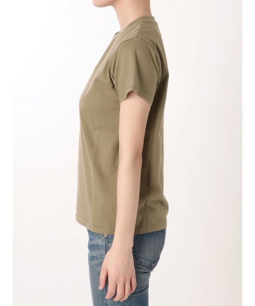 Ungrid(アングリッド)の「コンパクトTee(Tシャツ/カットソー・レディース・ブラック/レッド/オフホワイト/オリーブ・FREE)」の7枚目の写真
