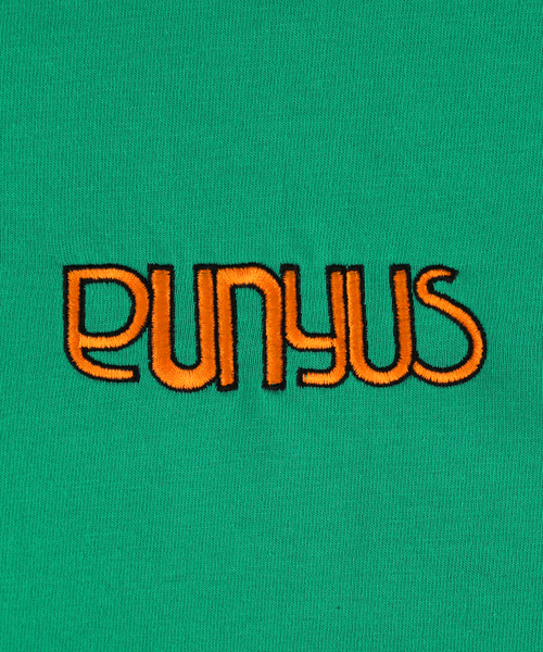 PUNYUS(プニュズ)の「カラーロゴハイネックTシャツ(Tシャツ/カットソー・レディース・ブラウン/ピンク/オレンジ/ブルー/グリーン・1/2/4/3)」の13枚目の写真