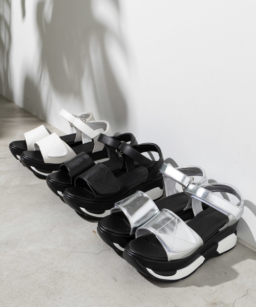 WEGO（ウィゴー）の「WEGO/厚底ベルトスポーツサンダル（サンダル・レディース・ホワイト/ブラック/シルバー・MEDIUM/LARGE）」の11枚目の写真