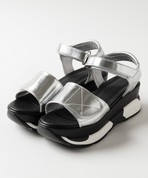 WEGO（ウィゴー）の「WEGO/厚底ベルトスポーツサンダル（サンダル・レディース・ホワイト/ブラック/シルバー・MEDIUM/LARGE）」の16枚目の写真