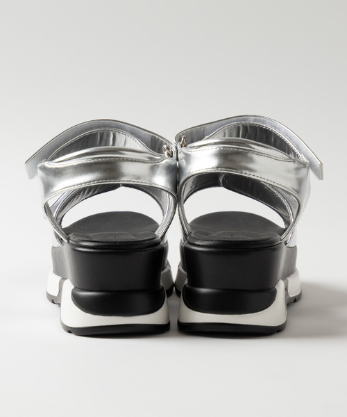 WEGO（ウィゴー）の「WEGO/厚底ベルトスポーツサンダル（サンダル・レディース・ホワイト/ブラック/シルバー・MEDIUM/LARGE）」の19枚目の写真