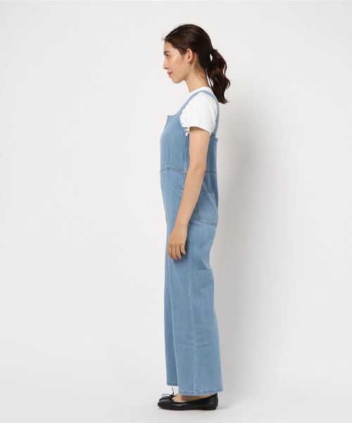 KOBE LETTUCE（コウベレタス）の「スクエアネックデニムサロペット（サロペット/オーバーオール・レディース・ブルー/アイボリー/ライトブルー・FREE）」の8枚目の写真