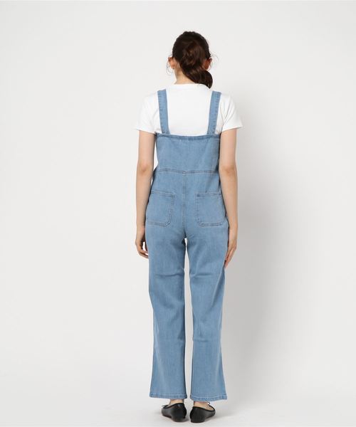 KOBE LETTUCE（コウベレタス）の「スクエアネックデニムサロペット（サロペット/オーバーオール・レディース・ブルー/アイボリー/ライトブルー・FREE）」の5枚目の写真
