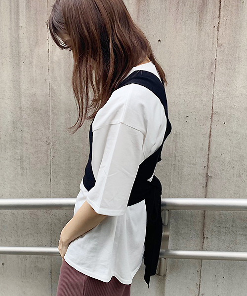 apres jour（アプレジュール）の「バックリボンビスチェTセット【ZOZOTOWN限定アイテム】（Tシャツ/カットソー・レディース・ブラック/モカ・フリー）」の4枚目の写真