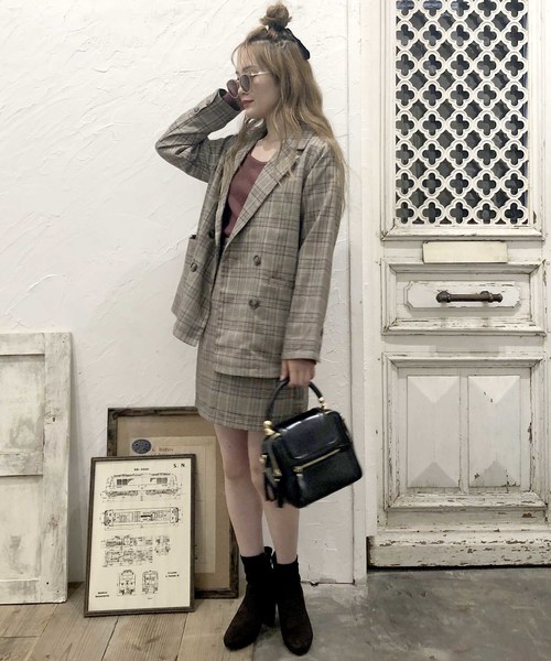 archives（アルシーヴ）の「スクエアZIP Bag（ショルダーバッグ・レディース・ブラック/ブラウン/レンガ・MEDIUM）」の21枚目の写真