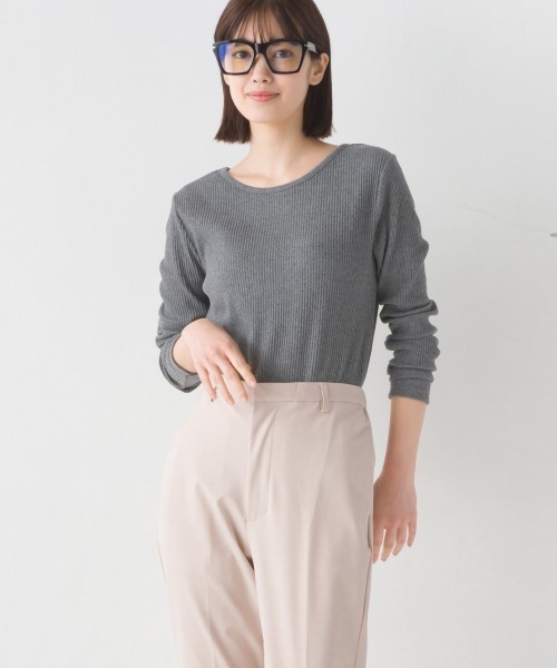 OMNES Another Edition（オムネス アナザーエディション）の「後ろV開き リブカットソー プルオーバー（Tシャツ/カットソー・レディース・ブラック/ベージュ/グレー/アイボリー/ラベンダー/モカ/ライトグレー/ホワイト/パープル系その他/グレイッシュベージュ/テラコッタ・FREE）」の17枚目の写真