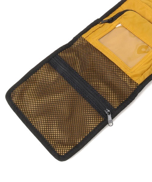 CHUMS（チャムス）の「【CHUMS】Spruce Pocket Organizer（ショルダーバッグ・メンズ・ブラック/ネイビー/レッド/グリーン/ブラック系その他/ワイン・FREE）」の13枚目の写真