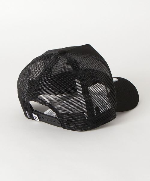 DC（ディーシー）の「NEWERAｘDCメッシュキャップ BENDER MID ADBHA03137（キャップ・キッズ・ブラック×ホワイト/ブラック×ゴールド・FREE）」の3枚目の写真