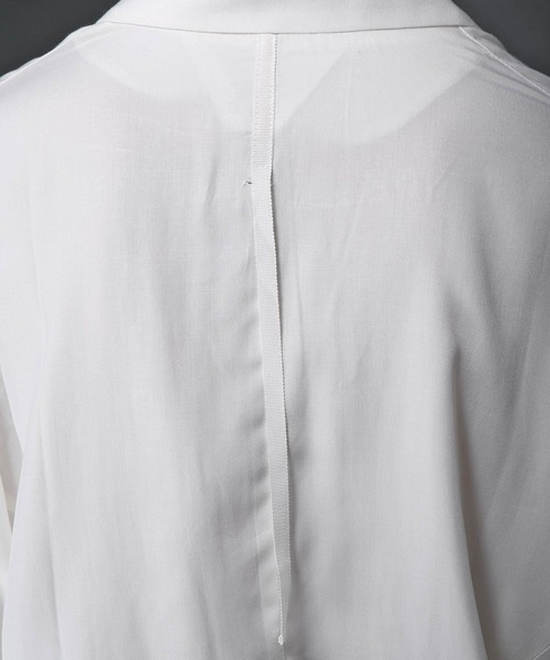 ROCK STE（ロクステ）の「noirer（ノイア） オーバーサイズテーラードシャツ（シャツ/ブラウス・メンズ・ホワイト・M/L）」の14枚目の写真