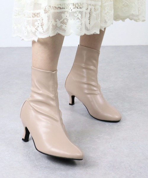 LibertyDoll(リバティードール)の「Liberty doll / ストレッチフィットのバックファスナーショートブーツ(9061)(ブーツ・レディース・ブラック/ベージュ/アイボリー・LL/S/M/L)」の14枚目の写真