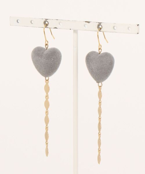 tone(トーン)の「【HOLLY GRANT PATTERN】ハートモチーフピアス(ピアス(両耳用)・レディース・ゴールド・FREE)」の1枚目の写真