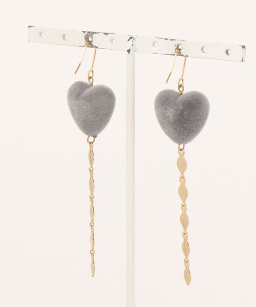 tone(トーン)の「【HOLLY GRANT PATTERN】ハートモチーフピアス(ピアス(両耳用)・レディース・ゴールド・FREE)」の2枚目の写真