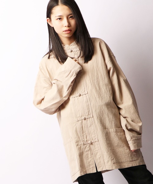 SUGGESTION(サジェッション)の「【SUGGESTION】梨地オーバーサイズカンフーシャツ(シャツ/ブラウス・メンズ・ブラック/モスグリーン/グレイッシュベージュ・M/L)」の2枚目の写真