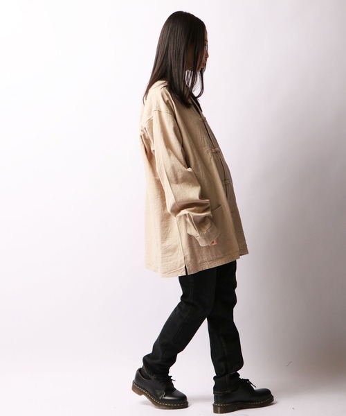 SUGGESTION(サジェッション)の「【SUGGESTION】梨地オーバーサイズカンフーシャツ(シャツ/ブラウス・メンズ・ブラック/モスグリーン/グレイッシュベージュ・M/L)」の17枚目の写真