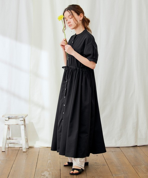 PURIL（ピュリル）の「【PURIL】バンドカラーゆるシャツ半袖ワンピース（シャツワンピース・レディース・ブラック/イエロー/ブルー系その他・S/M/L/XS）」の4枚目の写真