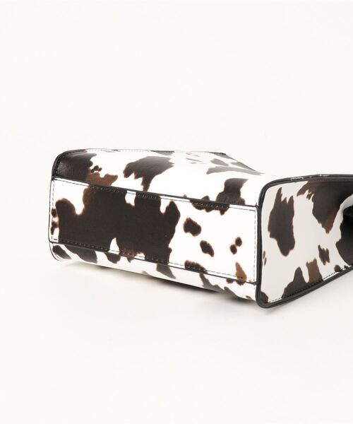 kutir（クティール）の「牛柄ショルダーバッグ（ショルダーバッグ・レディース・オフホワイト・FREE）」の8枚目の写真