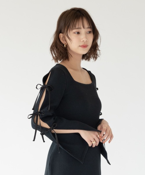 VRIA CHARME（バリアシャルム）の「スリットカットリボンドレス/ワンピース（ワンピース・レディース・ベージュ/ブラック・FREE）」の4枚目の写真