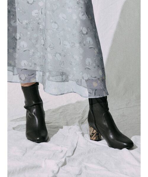 MERCURYDUO（マーキュリーデュオ）の「フェイクレザーストレッチショートブーツ（その他シューズ・レディース・ブラック/ブラウン/アイボリー・38/36）」の9枚目の写真