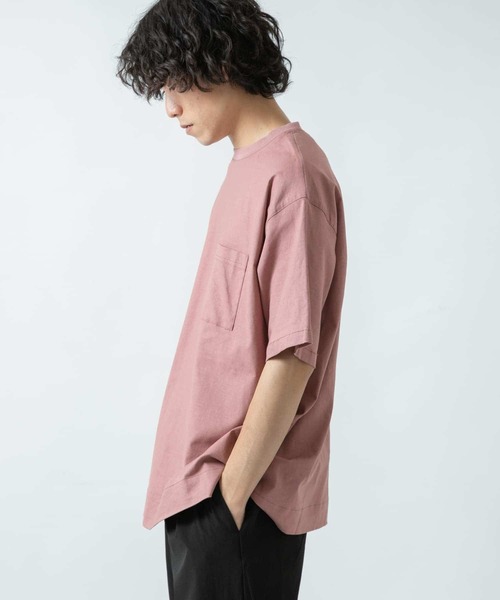 ITEMS URBANRESEARCH（アイテムズ アーバンリサーチ）の「『セットアップ着用可能』麻レーヨン ストレッチ半袖プルオーバー（Tシャツ/カットソー・メンズ・ブラック/カーキ/ピンク/ベージュ・LARGE/MEDIUM）」の6枚目の写真