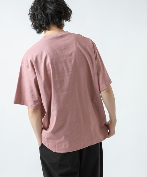 ITEMS URBANRESEARCH（アイテムズ アーバンリサーチ）の「『セットアップ着用可能』麻レーヨン ストレッチ半袖プルオーバー（Tシャツ/カットソー・メンズ・ブラック/カーキ/ピンク/ベージュ・LARGE/MEDIUM）」の8枚目の写真