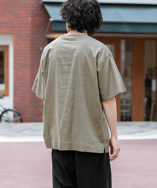 ITEMS URBANRESEARCH（アイテムズ アーバンリサーチ）の「『セットアップ着用可能』麻レーヨン ストレッチ半袖プルオーバー（Tシャツ/カットソー・メンズ・ブラック/カーキ/ピンク/ベージュ・LARGE/MEDIUM）」の13枚目の写真