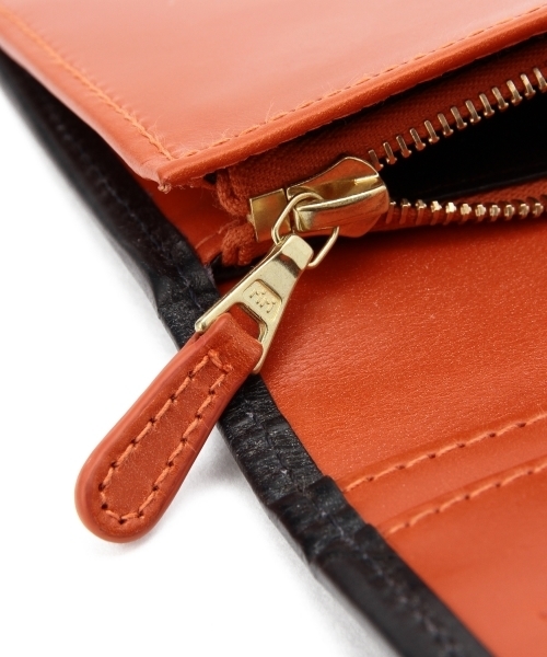 WHITE HOUSE COX（ホワイトハウスコックス）の「Whitehouse Cox / 2014 HOLIDAY LINE スーツウォレット（財布・メンズ・ネイビー/ブラック/ライトブラウン・ONE SIZE）」の11枚目の写真