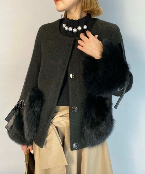 PICCIN（ピッチン）の「衿タックビッグパール付ニット（ニット/セーター・レディース・ブラック/オフホワイト/ピンクベージュ・M）」の6枚目の写真