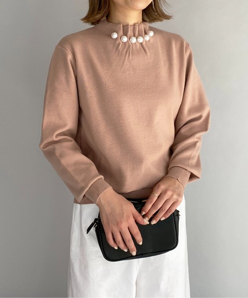 PICCIN（ピッチン）の「衿タックビッグパール付ニット（ニット/セーター・レディース・ブラック/オフホワイト/ピンクベージュ・M）」の18枚目の写真