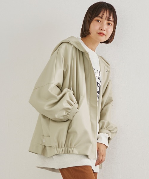 LAVEANGE(ラビアンジェ)の「ビックシルエット フェイクレザーフードブルゾン(ブルゾン・レディース・ブラック/ベージュ/カーキ・LL/3L/4L/M)」の5枚目の写真