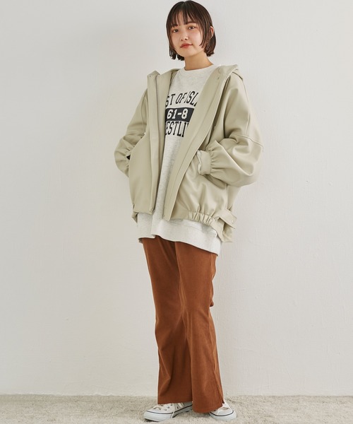 LAVEANGE(ラビアンジェ)の「ビックシルエット フェイクレザーフードブルゾン(ブルゾン・レディース・ブラック/ベージュ/カーキ・LL/3L/4L/M)」の8枚目の写真