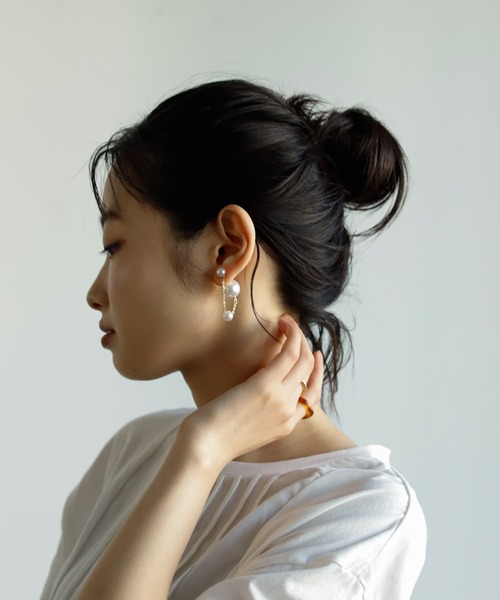 Birthday room（バースデイルーム）の「さり気なく個性をプラス。ドロップパールピアス（ピアス（両耳用）・レディース・ゴールド・FREE）」の12枚目の写真