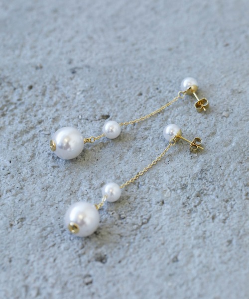 Birthday room（バースデイルーム）の「さり気なく個性をプラス。ドロップパールピアス（ピアス（両耳用）・レディース・ゴールド・FREE）」の8枚目の写真