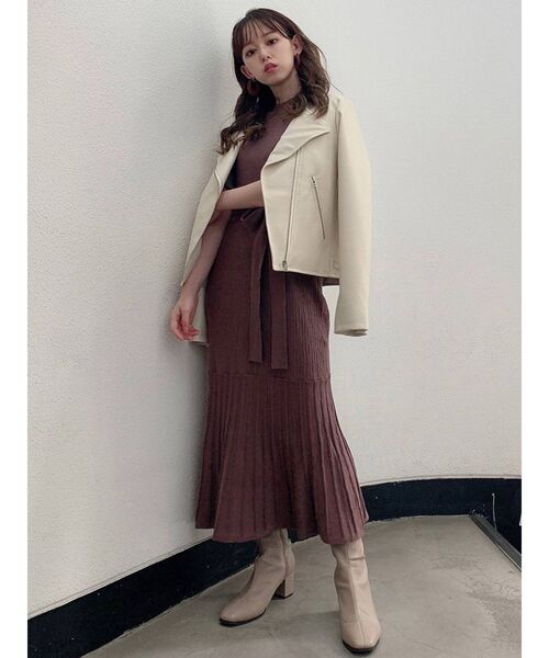 dazzlin(ダズリン)の「シフォンスリーブマーメイドニットワンピース(ワンピース・レディース・ブラック/ベージュ/ブラウン/アイボリー・FREE)」の13枚目の写真