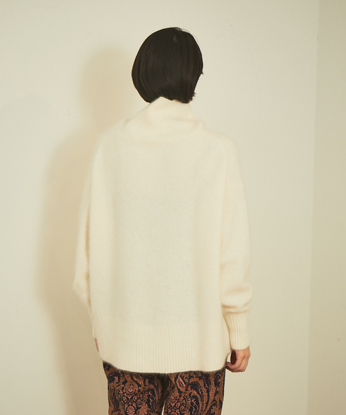 Rouge vif（ルージュヴィフ）の「ラクーンタートルニットプルオーバー（ニット/セーター・レディース・ホワイト/ベージュ/ブラック・フリー）」の15枚目の写真