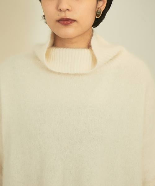 Rouge vif（ルージュヴィフ）の「ラクーンタートルニットプルオーバー（ニット/セーター・レディース・ホワイト/ベージュ/ブラック・フリー）」の9枚目の写真